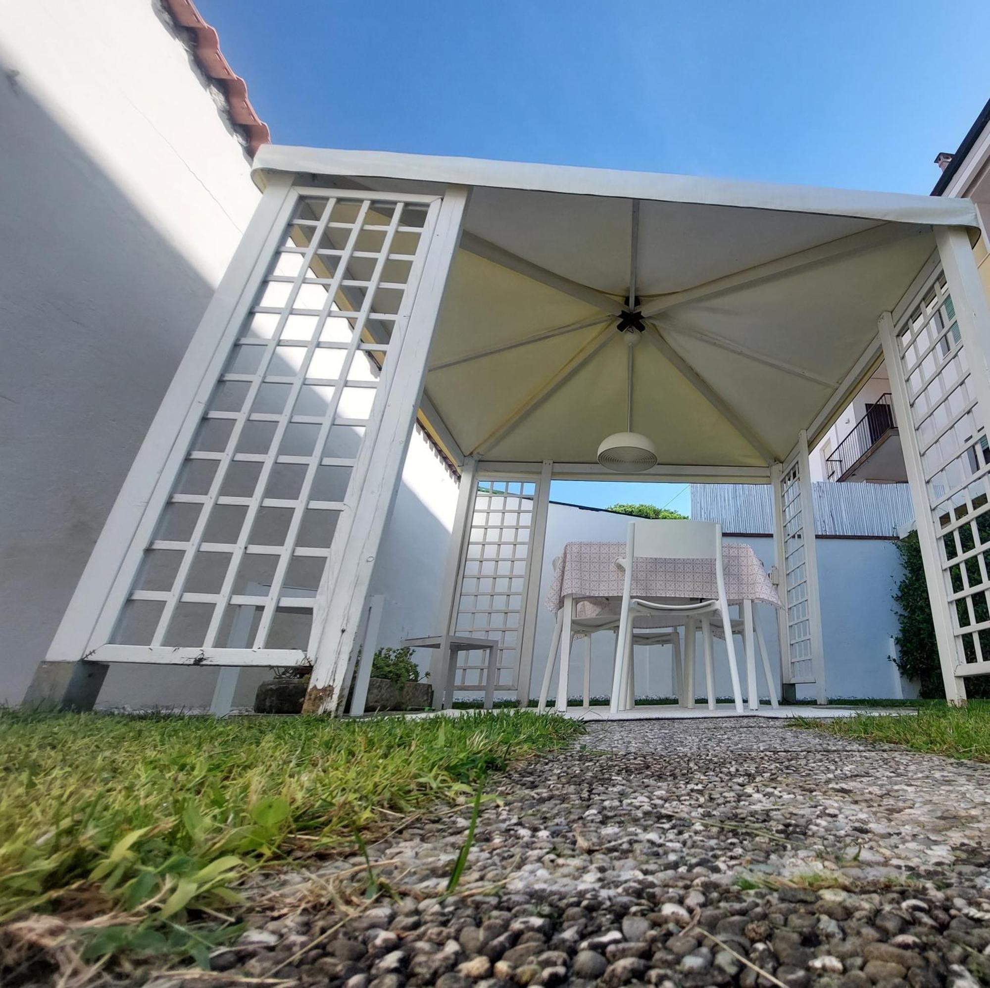 Minzoni94 - Twobedroom+Garden Lido di Camaiore Ngoại thất bức ảnh